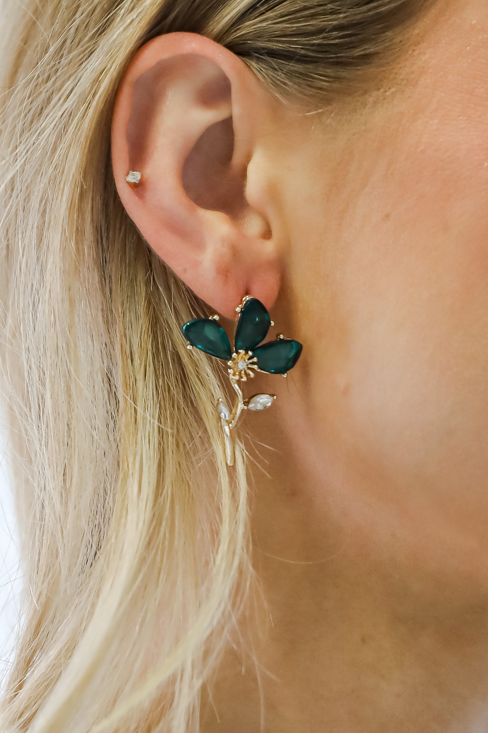 shopdressup_green_gemstone_flower_earrings.jpg